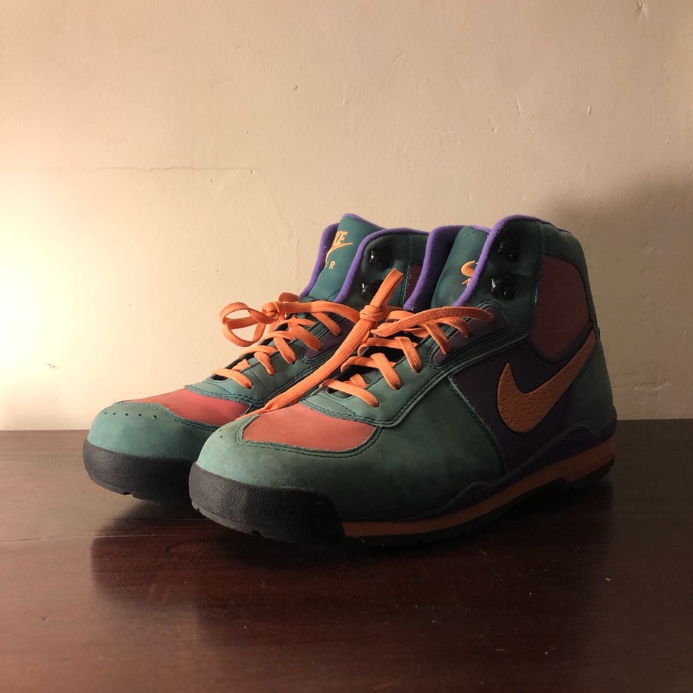 Vintage Nike Hiking Boot 🥾